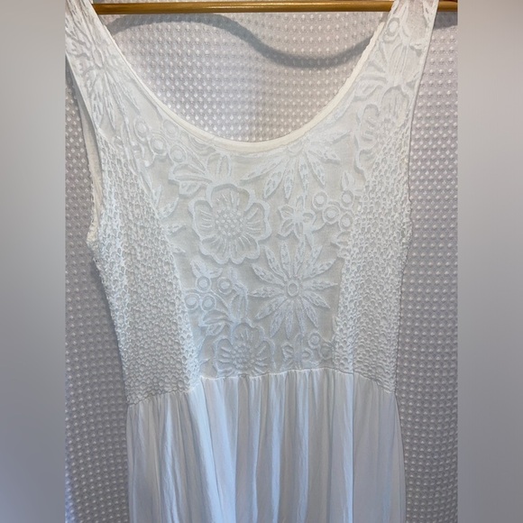 Women’s Italian white sleeveless lace&crochet top + flowy bottom dress Sz Large - Picture 3 of 13